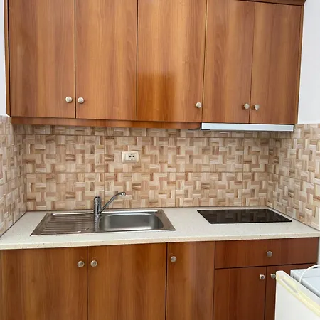 Aleksander 3* Ksamil