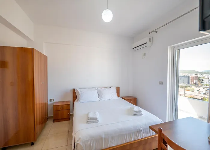 Aleksander 3* Ksamil